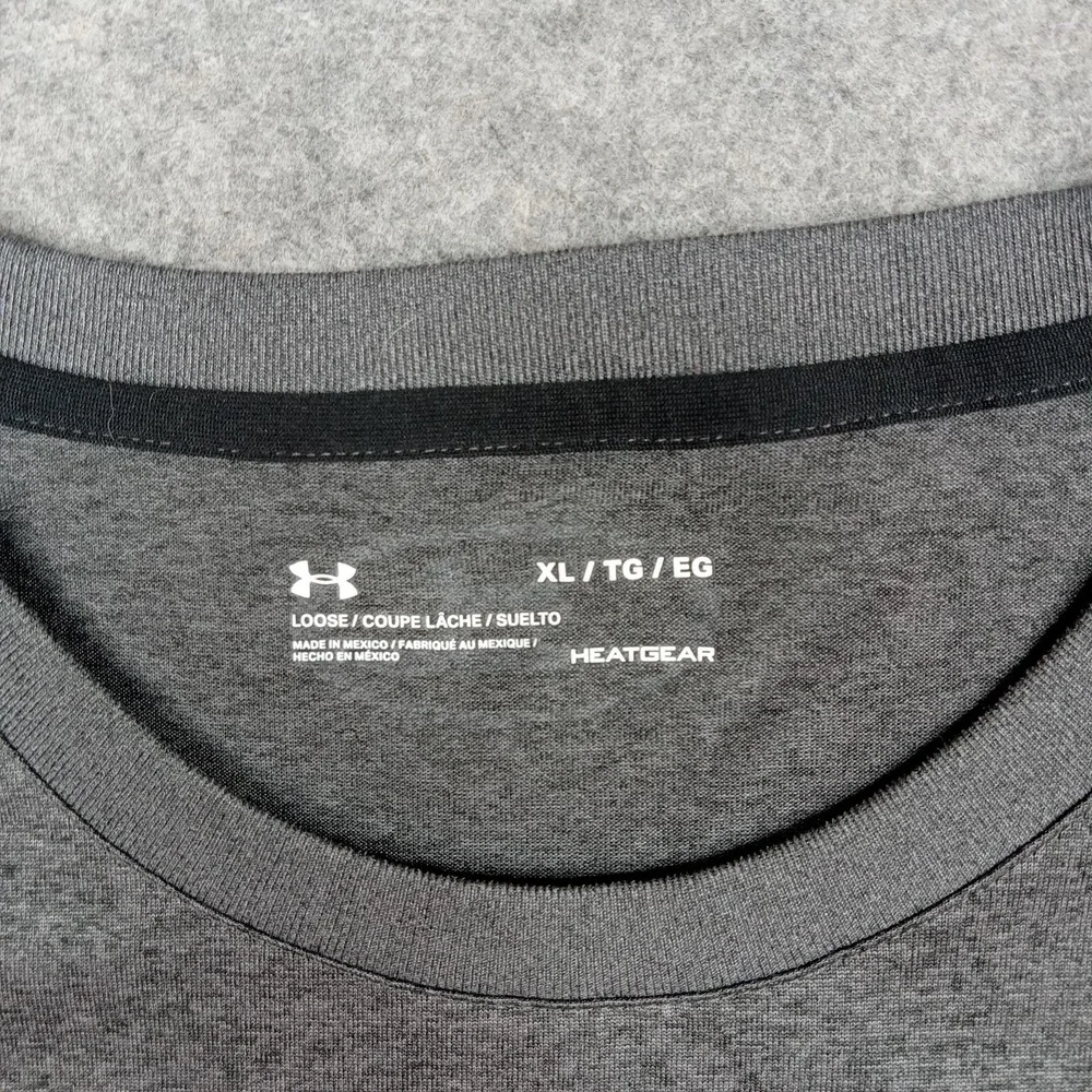 Under Armour Shirt Mens XL Gray HeatGear Raglan Short Sleeve Athletic Top Gym‎
